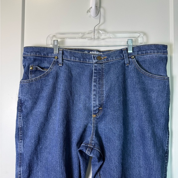 Wrangler Men's 47 Regular Advanced Comfort Stretch Mid Rise Regular Fit Tapered - Picture 2 of 6